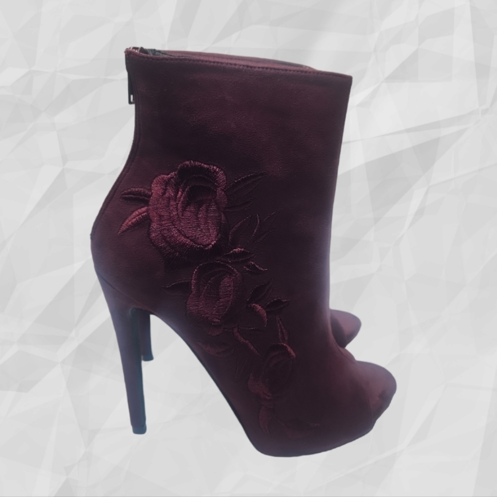 Charlotte Russe Micah Booties Burgundy Size 7